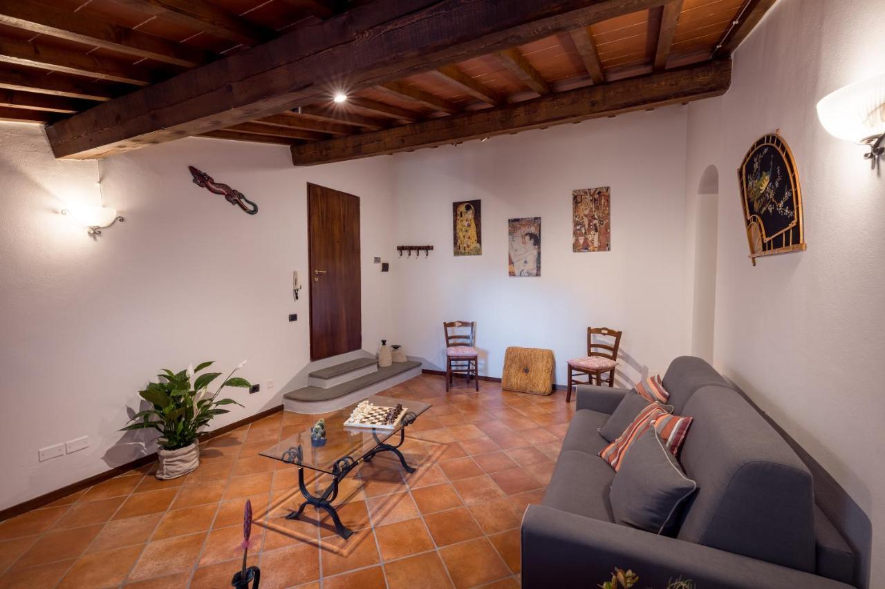 Tognazzi Casa Vacanze - Casa Vico Zambra Exterior foto